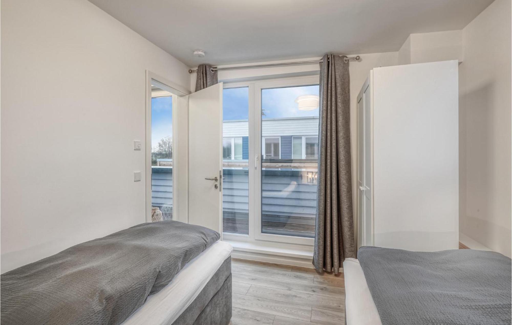 Amazing Home In Tossens With Wifi Exteriör bild