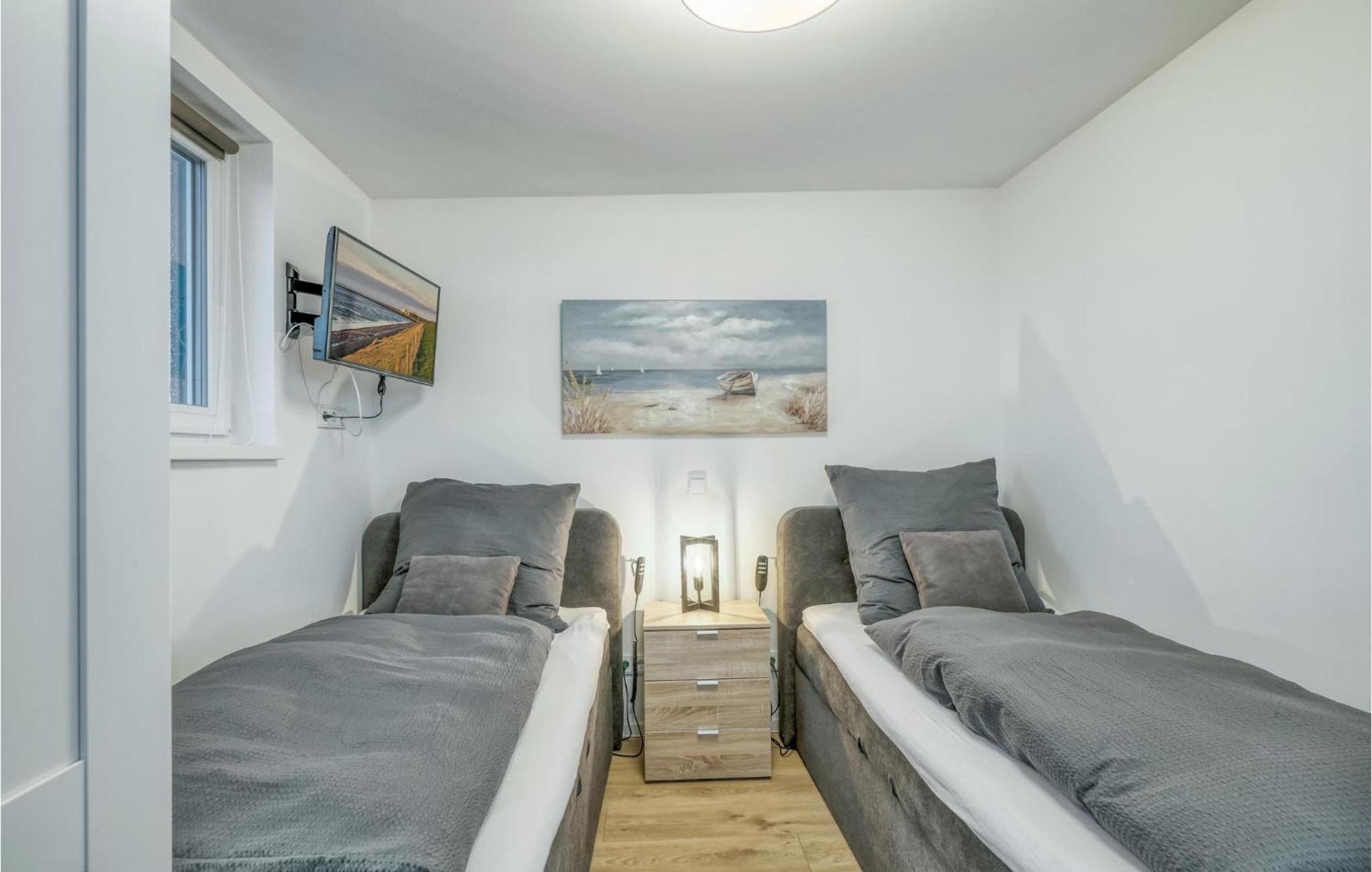 Amazing Home In Tossens With Wifi Exteriör bild